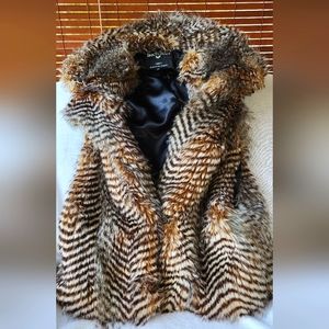 SPIRIT HOODS NIGHTHAWK VEST LIMITED EDITION